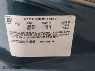 1998 Chevrolet Malibu with VIN 1G1ND52M8WY142896, listed as a IAAI auction lot 42074243 with 118,401 mi miles. Bid and sale history available at carsss.com. Image 9.