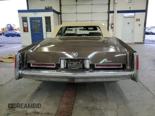1976 Cadillac Eldorado z VIN 6L67S6Q235270, wystawiony jako Copart lot #80518554 z przebiegiem 4 944 mil mil oraz Szkoda całkowita • Salvage title. Historia ofert i sprzedaży dostępna na DreamBid. Obrazek 6.