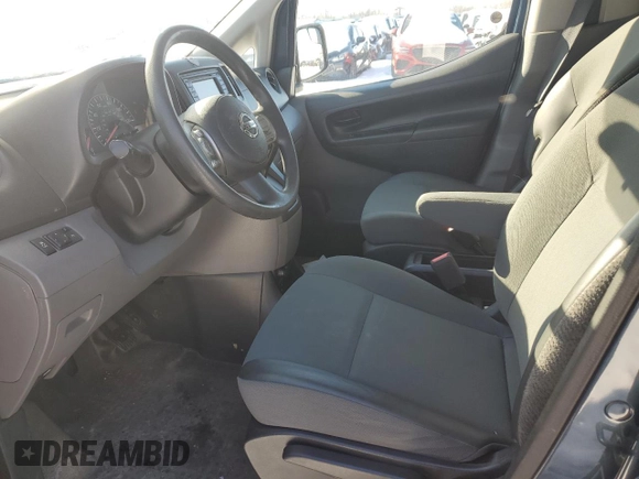 2017 Nissan NV200 SV z VIN 3N6CM0KN4HK714189, wystawiony jako Copart lot #86330134 z przebiegiem 61 735 mil mil oraz Szkoda całkowita • Salvage title. Historia ofert i sprzedaży dostępna na DreamBid. Obrazek 7.