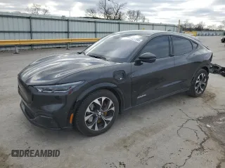 2022 Ford Mustang Mach-E Premium with VIN 3FMTK3SU3NMA57477, listed as a Copart auction lot 45317895 with 42,487 mi miles and Salvage Title. Bid and sale history available at DreamBid. Image 1.