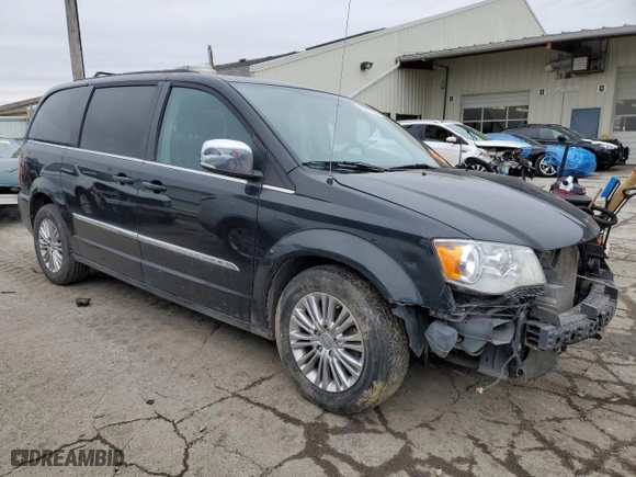 2015 Chrysler Town & Country Touring-L with VIN 2C4RC1CG9FR608773, listed as a Copart auction lot 43811065 with 159,634 mi miles and Clean Title. Bid and sale history available at carsss.com. Image 4.
