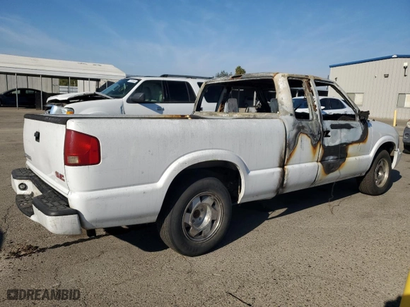 2003 GMC Sonoma SLS with VIN 1GTCS19X838247253, listed as a Copart auction lot 79347133 with NaN miles and Non Repairable. Bid and sale history available at carsss.com. Image 3.