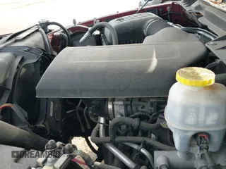 2019 Ram 1500 Express z VIN 1C6RR7FG1KS588757, wystawiony jako IAAI lot #41770407 z przebiegiem 80 230 mil mil oraz . Historia ofert i sprzedaży dostępna na DreamBid. Obrazek 19.