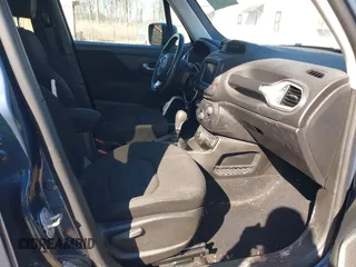 2020 Jeep Renegade Latitude with VIN ZACNJBBB9LPL85731, listed as a IAAI auction lot 41589574 with 73,613 mi miles. Bid and sale history available at carsss.com. Image 5.