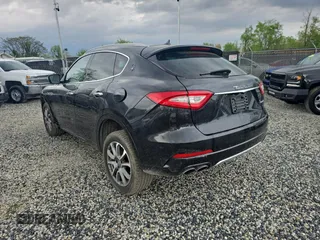 2017 Maserati Levante with VIN ZN661XUL2HX248112, listed as a Copart auction lot 55154605 with 81,204 mi miles and Clean Title. Bid and sale history available at carsss.com. Image 3.