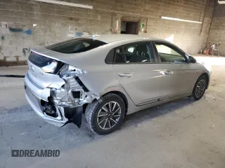2020 Hyundai Ioniq SE with VIN KMHC75LJ2LU060719, listed as a Copart auction lot 81160044 with 44,770 mi miles and Salvage title. Bid and sale history available at DreamBid. Image 3.