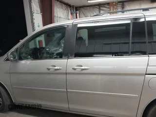 2006 Honda Odyssey EX-L with VIN 5FNRL38626B408275, listed as a IAAI auction lot 41789216 with 249,737 mi miles. Bid and sale history available at carsss.com. Image 14.