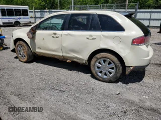 2008 Lincoln MKX z VIN 2LMDU88C28BJ09217, wystawiony jako Copart lot #56649345 z przebiegiem 179 870 mil mil oraz Szkoda całkowita • Salvage title. Historia ofert i sprzedaży dostępna na DreamBid. Obrazek 2.