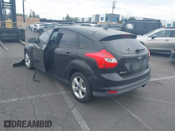 2013 Ford Focus SE with VIN 1FADP3K2XDL296376, listed as a IAAI auction lot 41885580 with 89,615 mi miles. Bid and sale history available at carsss.com. Image 3.
