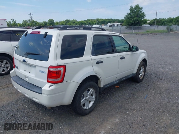 2012 Ford Escape XLT z VIN 1FMCU9D77CKB60829, wystawiony jako IAAI lot #42653677 z przebiegiem 151 116 mil mil oraz . Historia ofert i sprzedaży dostępna na DreamBid. Obrazek 4.
