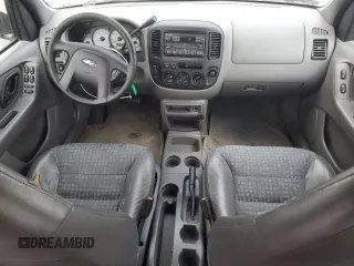 2001 Ford Escape XLS with VIN 1FMYU02161KB01283, listed as a Copart auction lot 59145105 with 86,195 mi miles and Salvage title. Bid and sale history available at DreamBid. Image 8.