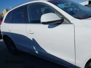 2014 Audi Q5 Premium Plus z VIN WA1CMAFP0EA067186, wystawiony jako IAAI lot #42341367 z przebiegiem 109 463 mil mil oraz . Historia ofert i sprzedaży dostępna na DreamBid. Obrazek 13.