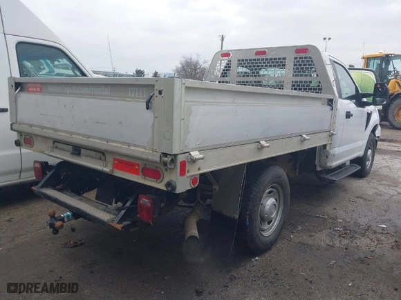 2017 Ford Super Duty F-250 SRW XL with VIN 1FDBF2A60HEC81930, listed as a IAAI auction lot 41594910 with 102,619 mi miles. Bid and sale history available at carsss.com. Image 4.