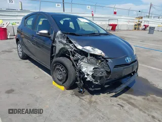 2014 Toyota Prius One with VIN JTDKDTB30E1573987, listed as a IAAI auction lot 42004671 with 98,023 mi miles and . Bid and sale history available at DreamBid. Image 1.