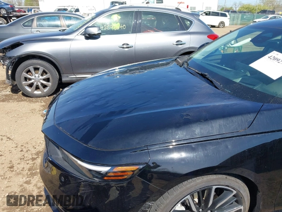 2023 Honda Accord Touring with VIN 1HGCY2F88PA040055, listed as a IAAI auction lot 42092946 with 32,930 mi miles and . Bid and sale history available at DreamBid. Image 6.