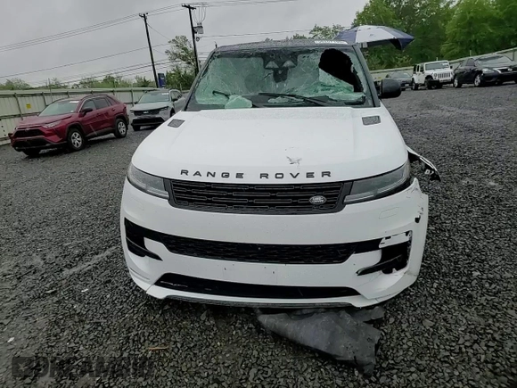 2024 Land Rover Range Rover Sport Dynamic SE with VIN SAL1L9FU7RA410210, listed as a Copart auction lot 56207195 with 14,651 mi miles and Salvage title. Bid and sale history available at DreamBid. Image 14.