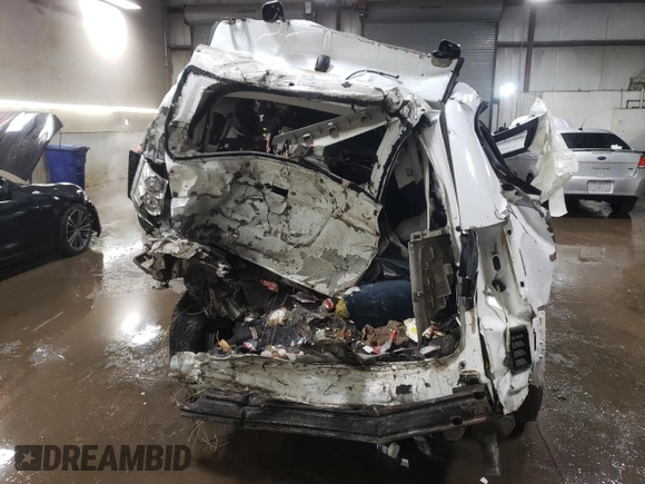 2017 Dodge Grand Caravan SXT with VIN 2C4RDGCGXHR600393, listed as a Copart auction lot 43470395 with Not Provided miles and Non Repairable. Bid and sale history available at DreamBid. Image 6.