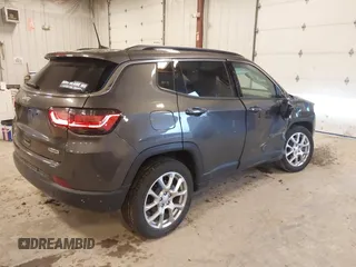 2023 Jeep Compass Latitude Lux с VIN 3C4NJDFN7PT501476, выставлен на аукционе IAAI как лот 41855064 с пробегом 13 881 миль миль и . История ставок и продаж доступна на DreamBid. Изображение 4.