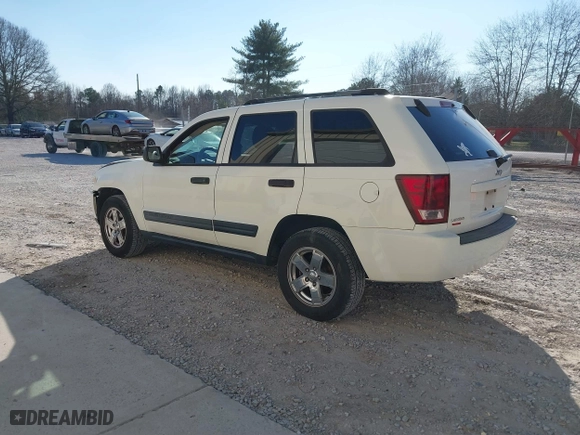 2006 Jeep Grand Cherokee Laredo with VIN 1J4GS48K36C279970, listed as a IAAI auction lot 41655785 with 180,348 mi miles. Bid and sale history available at carsss.com. Image 3.