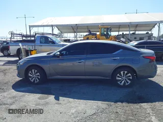 2019 Nissan Altima S with VIN 1N4BL4BV1KC114807, listed as a IAAI auction lot 41647497 with 123,743 mi miles and . Bid and sale history available at DreamBid. Image 15.