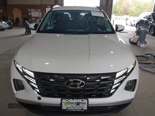 2024 Hyundai Tucson SEL z VIN KM8JBCDE4RU348066, wystawiony jako IAAI lot #40451653 z przebiegiem 3 742 mil mil oraz . Historia ofert i sprzedaży dostępna na DreamBid. Obrazek 12.