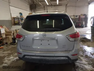 2016 Nissan Pathfinder Platinum with VIN 5N1AR2MM7GC652590, listed as a IAAI auction lot 41490229 with 112,461 mi miles. Bid and sale history available at carsss.com. Image 17.