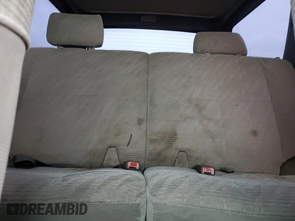 1997 Toyota 4Runner SR5 z VIN JT3GN86R1V0037073, wystawiony jako Copart lot #53815005 z przebiegiem 177 612 mil mil oraz Czysty tytuł • Clean title. Historia ofert i sprzedaży dostępna na DreamBid. Obrazek 10.