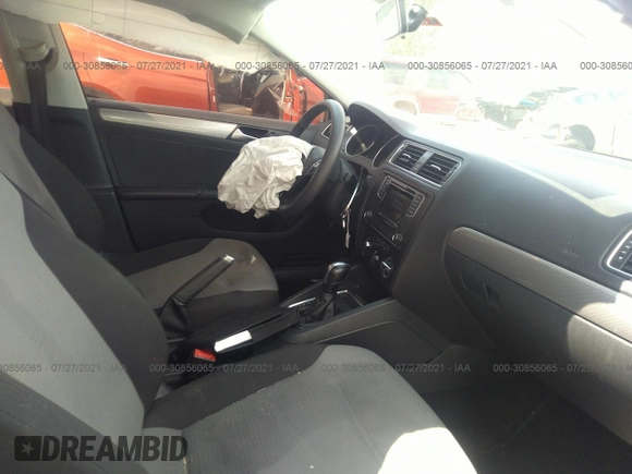 2017 Volkswagen Jetta S с VIN 3VW2B7AJ6HM314518, выставлен на аукционе IAAI как лот 30856065 с пробегом 82 698 миль миль и . История ставок и продаж доступна на DreamBid. Изображение 5.