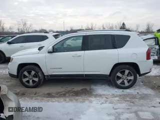 2016 Jeep Compass Latitude with VIN 1C4NJCEA6GD760796, listed as a IAAI auction lot 41559015 with 152,109 mi miles and . Bid and sale history available at DreamBid. Image 14.