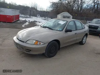 2000 Chevrolet Cavalier LS with VIN 1G1JF5243Y7140667, listed as a IAAI auction lot 41449095 with 109,235 mi miles. Bid and sale history available at carsss.com. Image 2.