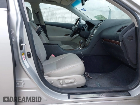 2011 Lexus ES 330 with VIN JTHBK1EG7B2454363, listed as a IAAI auction lot 42424922 with 72,271 mi miles and . Bid and sale history available at DreamBid. Image 5.
