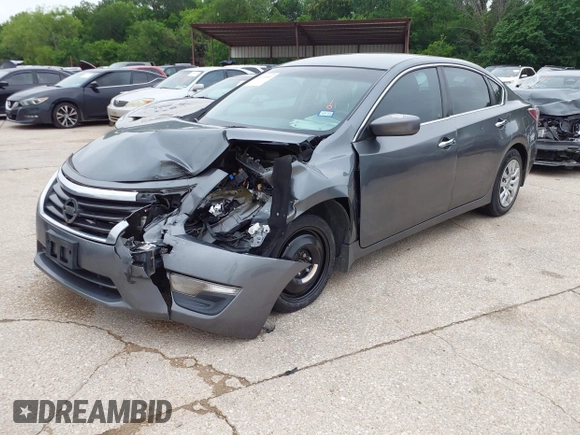 2015 Nissan Altima S with VIN 1N4AL3AP5FN888285, listed as a IAAI auction lot 42130532 with 174,510 mi miles and . Bid and sale history available at carsss.com. Image 2.