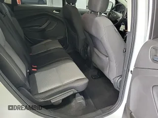 2018 Ford Escape SE z VIN 1FMCU9GD3JUC89119, wystawiony jako IAAI lot #42421139 z przebiegiem 42 209 mil mil oraz . Historia ofert i sprzedaży dostępna na DreamBid. Obrazek 10.