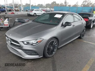2020 Mercedes-Benz CLA 250 z VIN W1K5J4GB6LN106225, wystawiony jako IAAI lot #41504703 z przebiegiem 51 357 mil mil oraz . Historia ofert i sprzedaży dostępna na DreamBid. Obrazek 18.