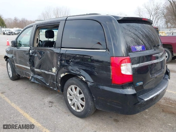 2014 Chrysler Town & Country Touring with VIN 2C4RC1BG4ER330039, listed as a IAAI auction lot 42037133 with 113,969 mi miles. Bid and sale history available at carsss.com. Image 3.
