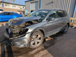 2021 Volkswagen Tiguan SE z VIN 3VV3B7AX2MM019083, wystawiony jako Copart lot #61149945 z przebiegiem 50 171 mil mil oraz Szkoda całkowita • Salvage title. Historia ofert i sprzedaży dostępna na DreamBid. Obrazek 1.
