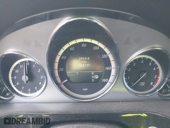 2010 Mercedes-Benz E 350 Luxury с VIN WDDHF5GB8AA027213, выставлен на аукционе IAAI как лот 41348612 с пробегом 183 737 миль миль и . История ставок и продаж доступна на DreamBid. Изображение 7.