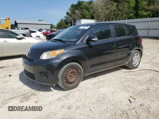 2013 Scion xD z VIN JTKKUPB42D1038232, wystawiony jako Copart lot #57165235 z przebiegiem 163 654 mil mil oraz Nie do naprawy. Historia ofert i sprzedaży dostępna na DreamBid. Obrazek 1.