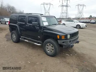 2007 Hummer H3 SUV with VIN 5GTDN13E978157420, listed as a IAAI auction lot 41726839 with NaN miles. Bid and sale history available at carsss.com. Image 1.