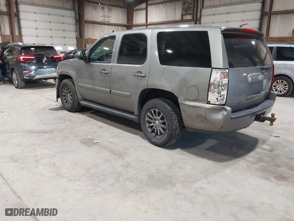 2008 Chevrolet Tahoe Hybrid with VIN 1GNFK13548R240524, listed as a IAAI auction lot 41749171 with 178,115 mi miles. Bid and sale history available at carsss.com. Image 3.