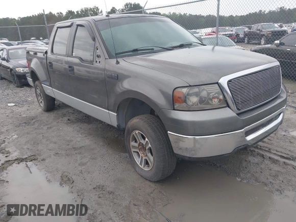 2007 Ford F-150 XLT z VIN 1FTPW04537KB23132, wystawiony jako IAAI lot #42434387 z przebiegiem 43 900 mil mil oraz . Historia ofert i sprzedaży dostępna na DreamBid. Obrazek 1.