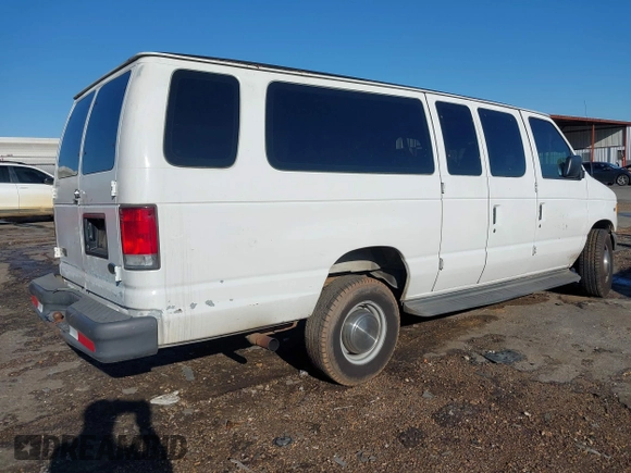 2001 Ford Econoline Passenger XL with VIN 1FBSS31S11HA07065, listed as a IAAI auction lot 41717128 with 112,584 mi miles and . Bid and sale history available at DreamBid. Image 4.