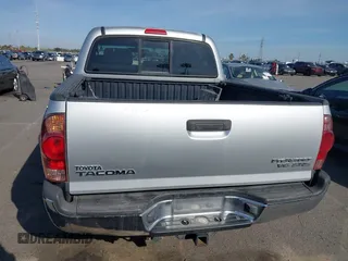 2008 Toyota Tacoma PreRunner with VIN 5TEJU62N38Z487744, listed as a IAAI auction lot 41828502 with 258,537 mi miles. Bid and sale history available at carsss.com. Image 16.