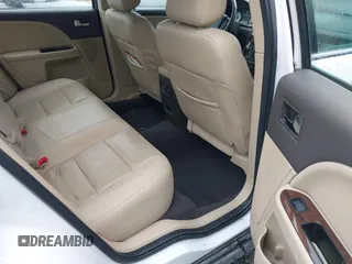 2008 Ford Taurus Limited with VIN 1FAHP25W98G158112, listed as a IAAI auction lot 41992172 with 300,719 mi miles. Bid and sale history available at carsss.com. Image 8.