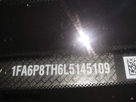 2020 Ford Mustang EcoBoost z VIN 1FA6P8TH6L5145109, wystawiony jako IAAI lot #42301649 z przebiegiem 48 622 mil mil oraz . Historia ofert i sprzedaży dostępna na DreamBid. Obrazek 18.