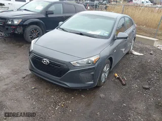 2018 Hyundai Ioniq Hybrid Blue with VIN KMHC65LC6JU065472, listed as a IAAI auction lot 41724214 with 94,043 mi miles. Bid and sale history available at carsss.com. Image 17.