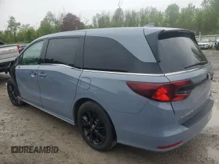 2024 Honda Odyssey Sport z VIN 5FNRL6H75RB057537, wystawiony jako Copart lot #57579345 z przebiegiem 6463 mil mil oraz Szkody całkowita. Historia ofert i sprzedaży dostępna na DreamBid. Obrazek 2.