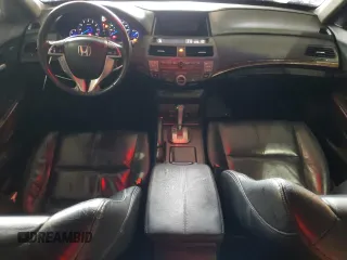 2010 Honda Crosstour EX-L z VIN 5J6TF2H55AL001291, wystawiony jako Copart lot #56865975 z przebiegiem 261 189 mil mil oraz Szkody całkowita. Historia ofert i sprzedaży dostępna na DreamBid. Obrazek 8.