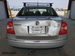 2003 Volkswagen Passat GLX with VIN WVWTH63BX3P381745, listed as a Copart auction lot 63975414 with 180,783 mi miles and Clean Title. Bid and sale history available at carsss.com. Image 6.