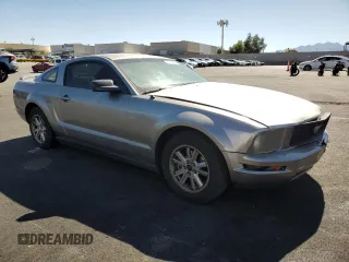 2008 Ford Mustang Deluxe with VIN 1ZVHT80N585136950, listed as a Copart auction lot 62778165 with 140,395 mi miles and Clean title. Bid and sale history available at DreamBid. Image 4.